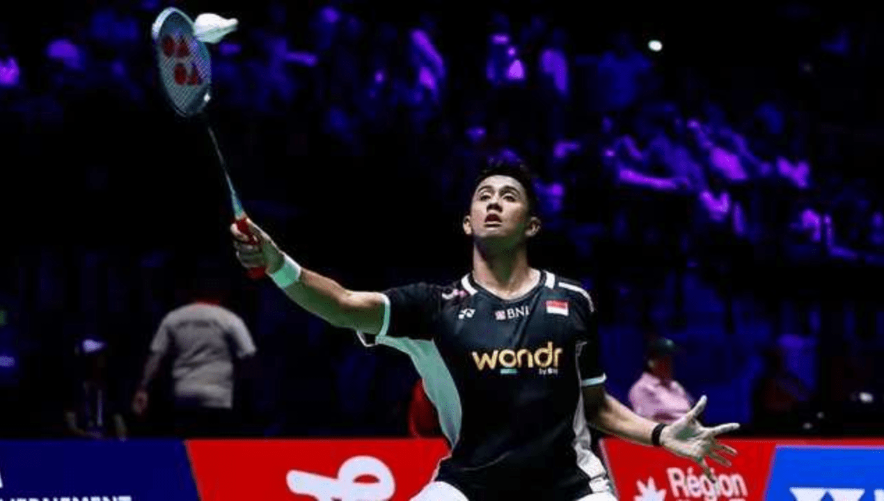 Kejuaraan Dunia 2025: Alwi Farhan Melaju ke Babak 16 Besar dengan Gemilang