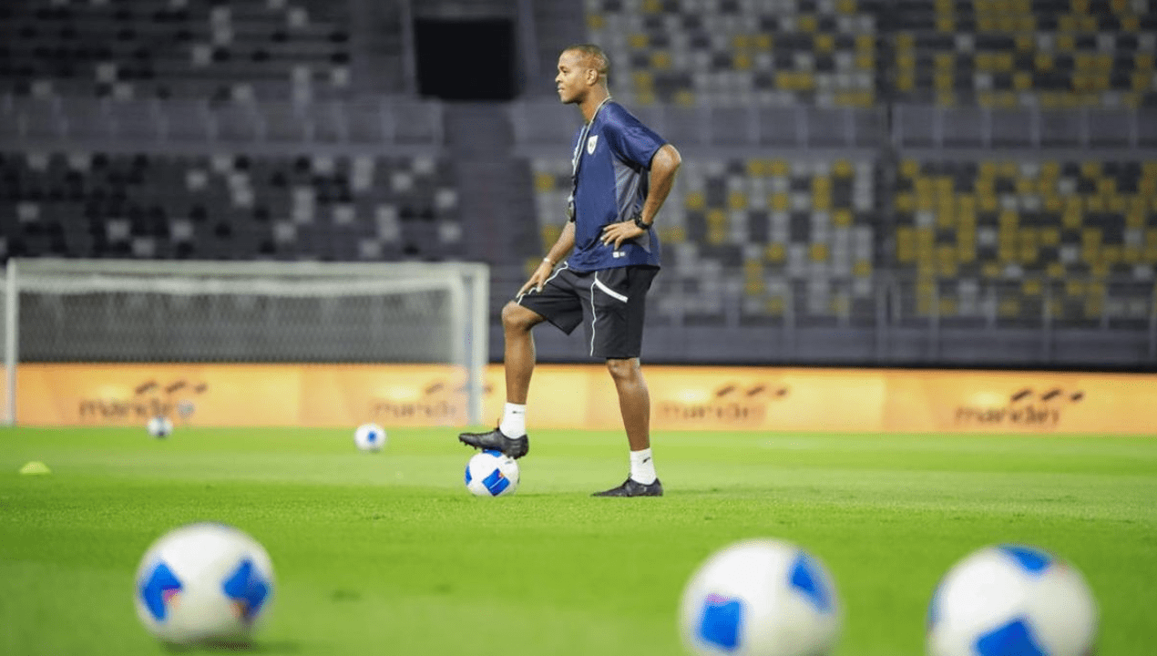 El Clasico Legends Jakarta Ditunda ke 2026: Kluivert Bela Barcelona